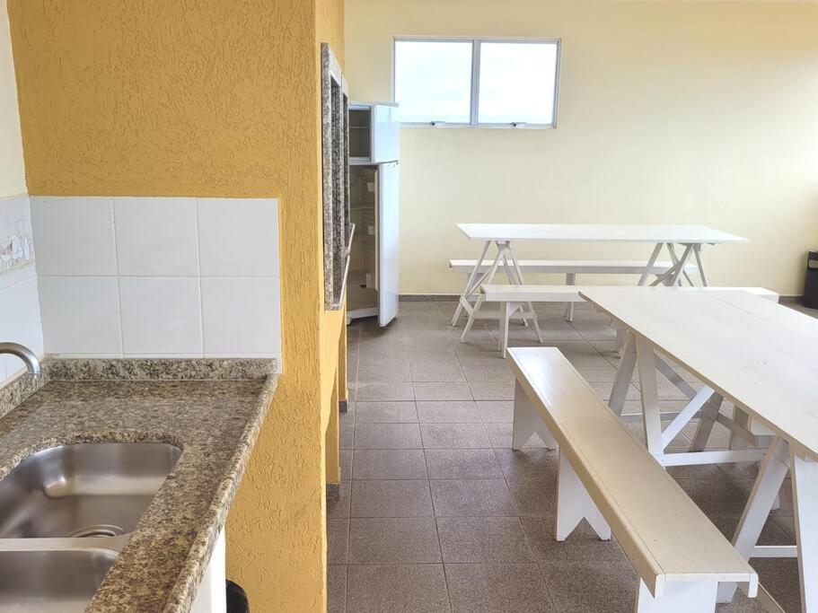 Apartamento Brejatuba Beira Mar Guaratuba Bagian luar foto